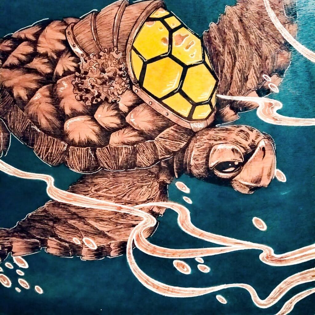 Un vaisseau sous-marin de bois imite les traits d'une tortue de mer.